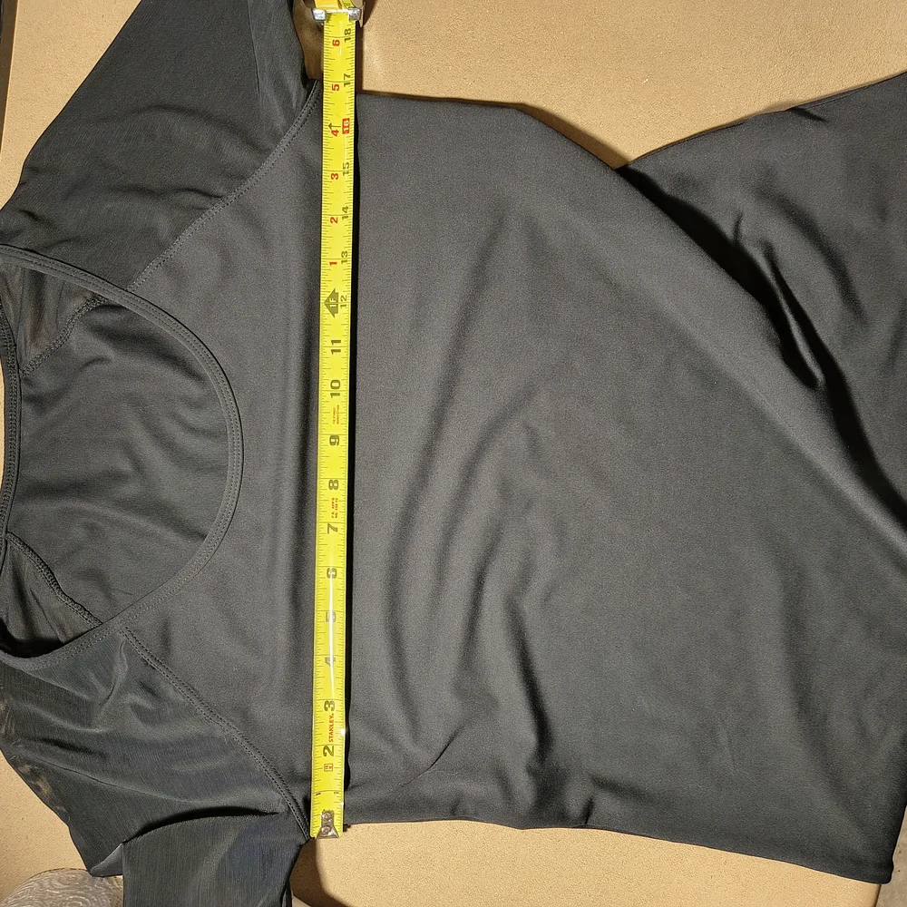 Fabletics Black Long Sleeve Women's Top - Picture 7 of 7